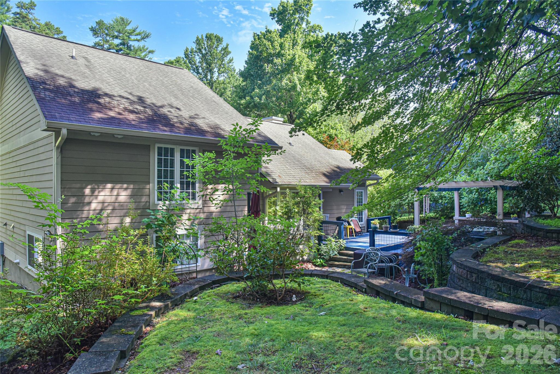 911 Fanning Bridge Road - Photo 2