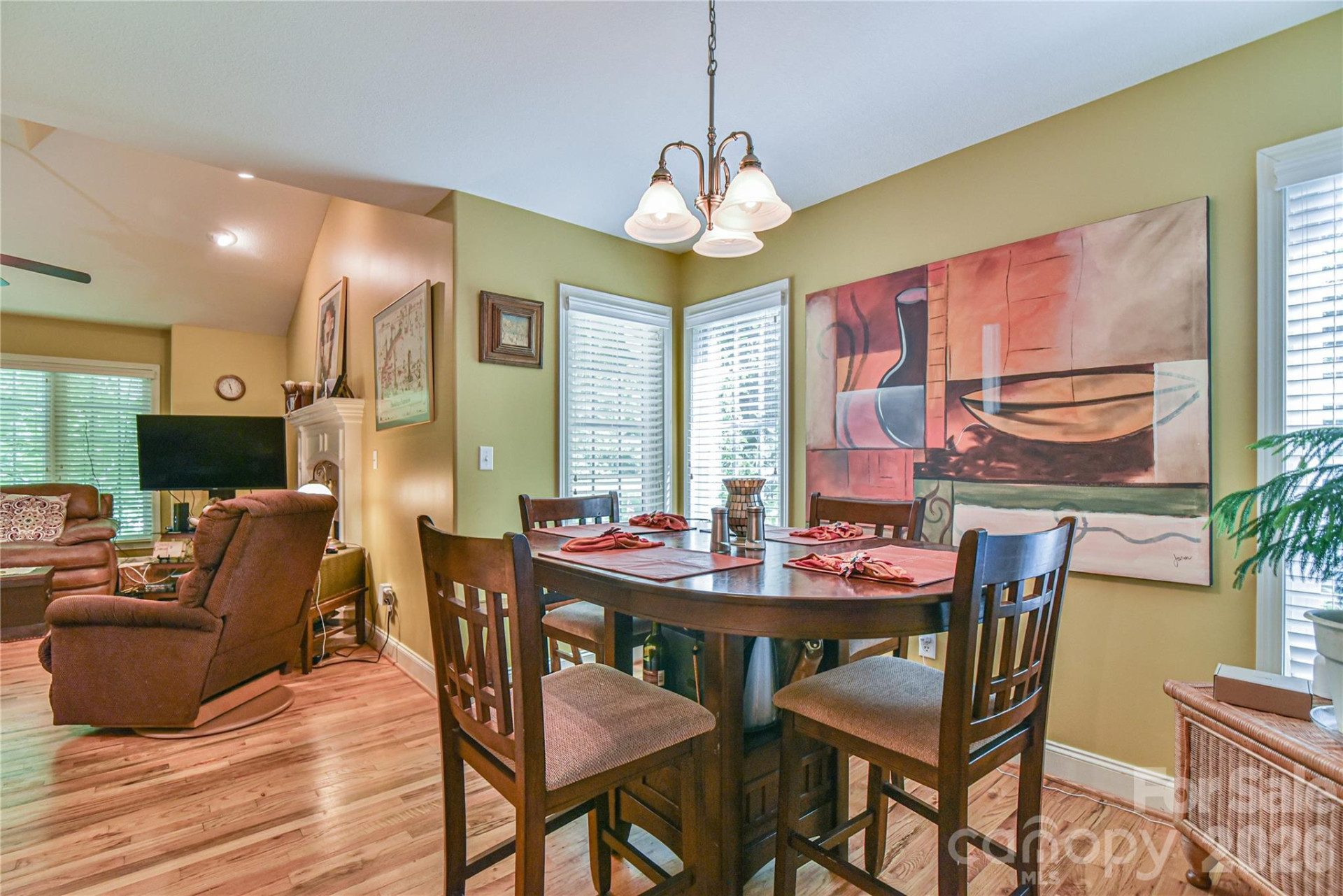 911 Fanning Bridge Road - Photo 9