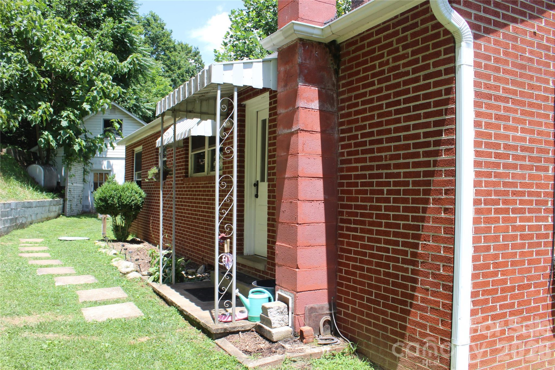 882 Poison Cove Road - Photo 5