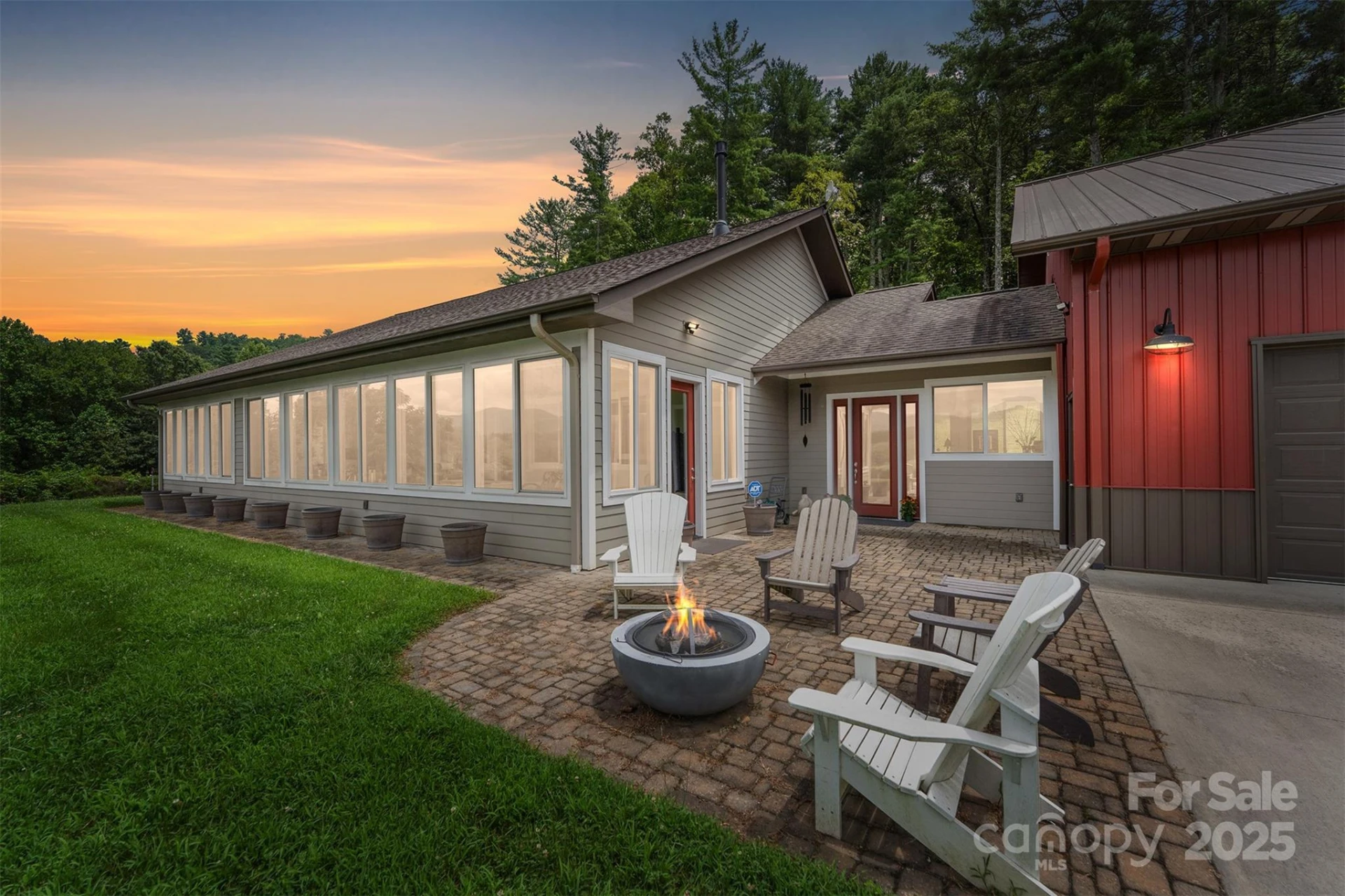 326 Golden Valley Drive - Photo 3
