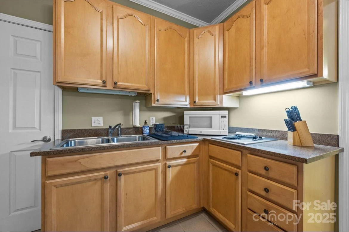 42 Surrey Run - Photo 20