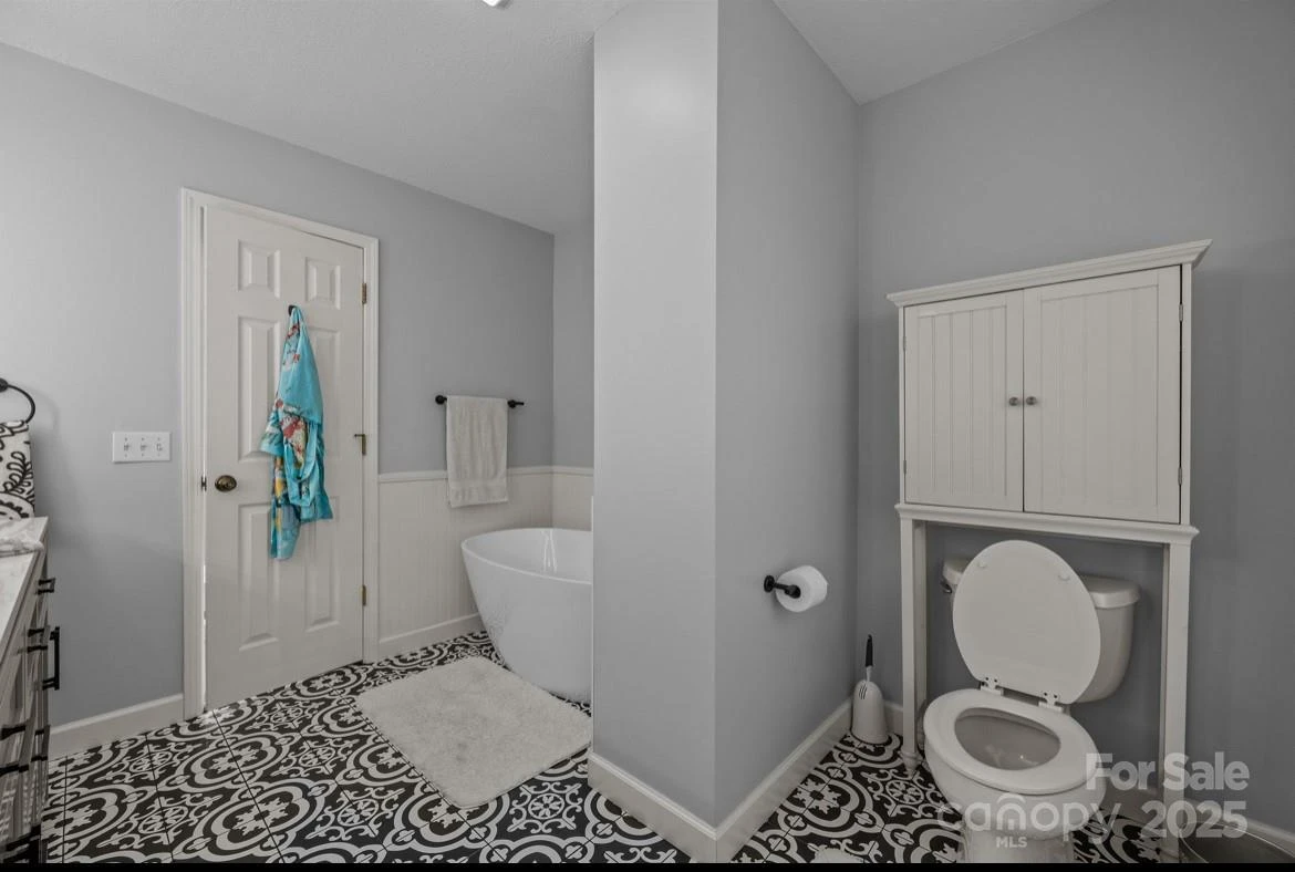 42 Surrey Run - Photo 24