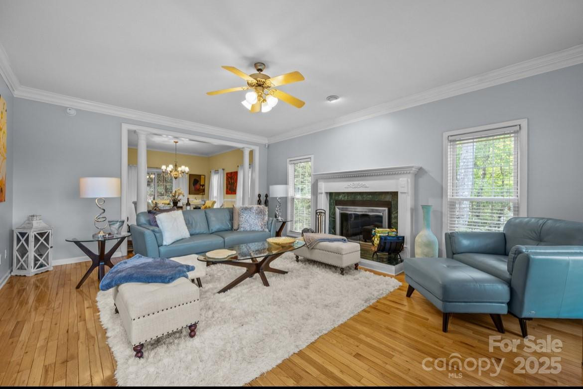 42 Surrey Run - Photo 4