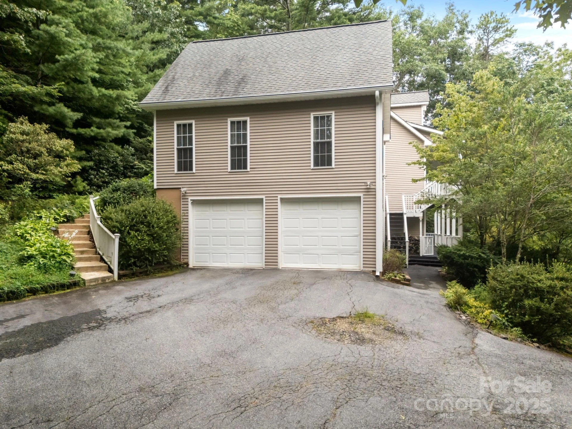 42 Surrey Run - Photo 34