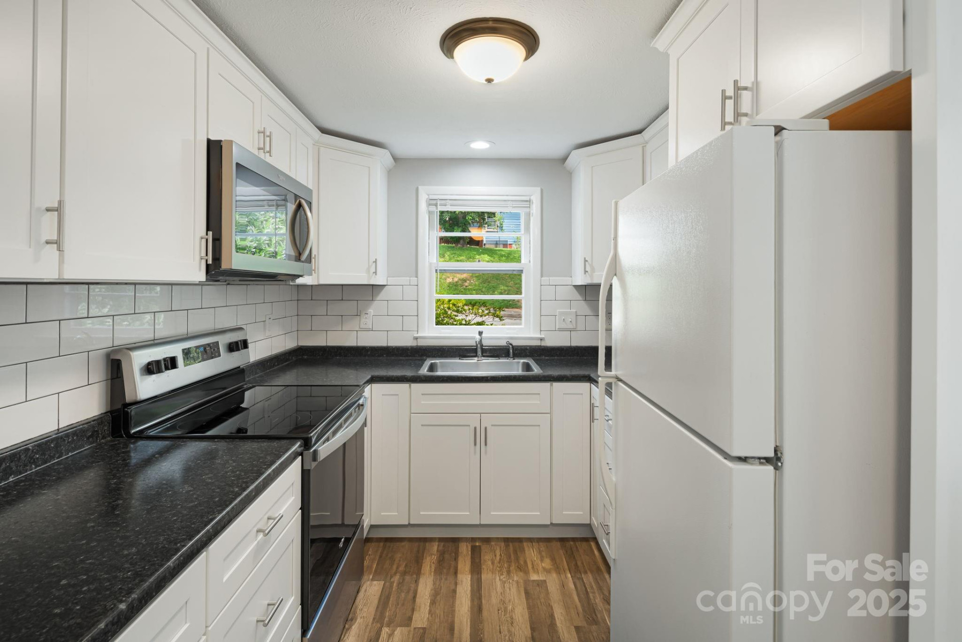 82 Maney Avenue - Photo 8