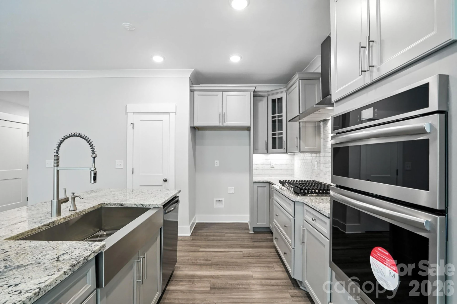 138 Prestwick Way - Photo 11