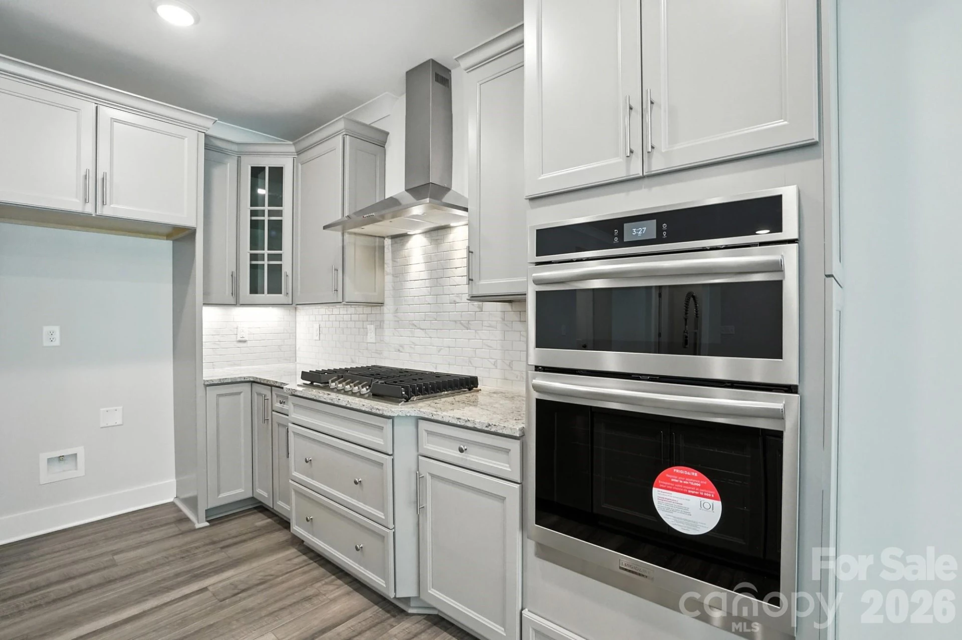 138 Prestwick Way - Photo 12