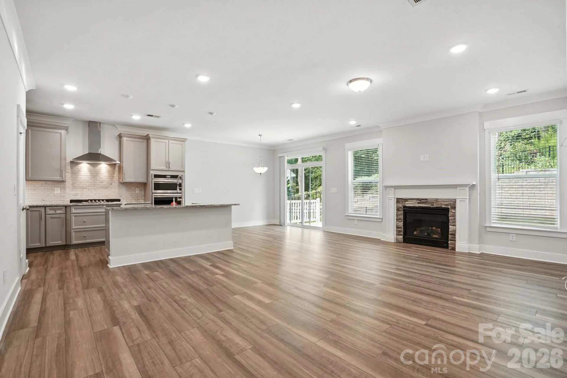 138 Prestwick Way - Photo 4