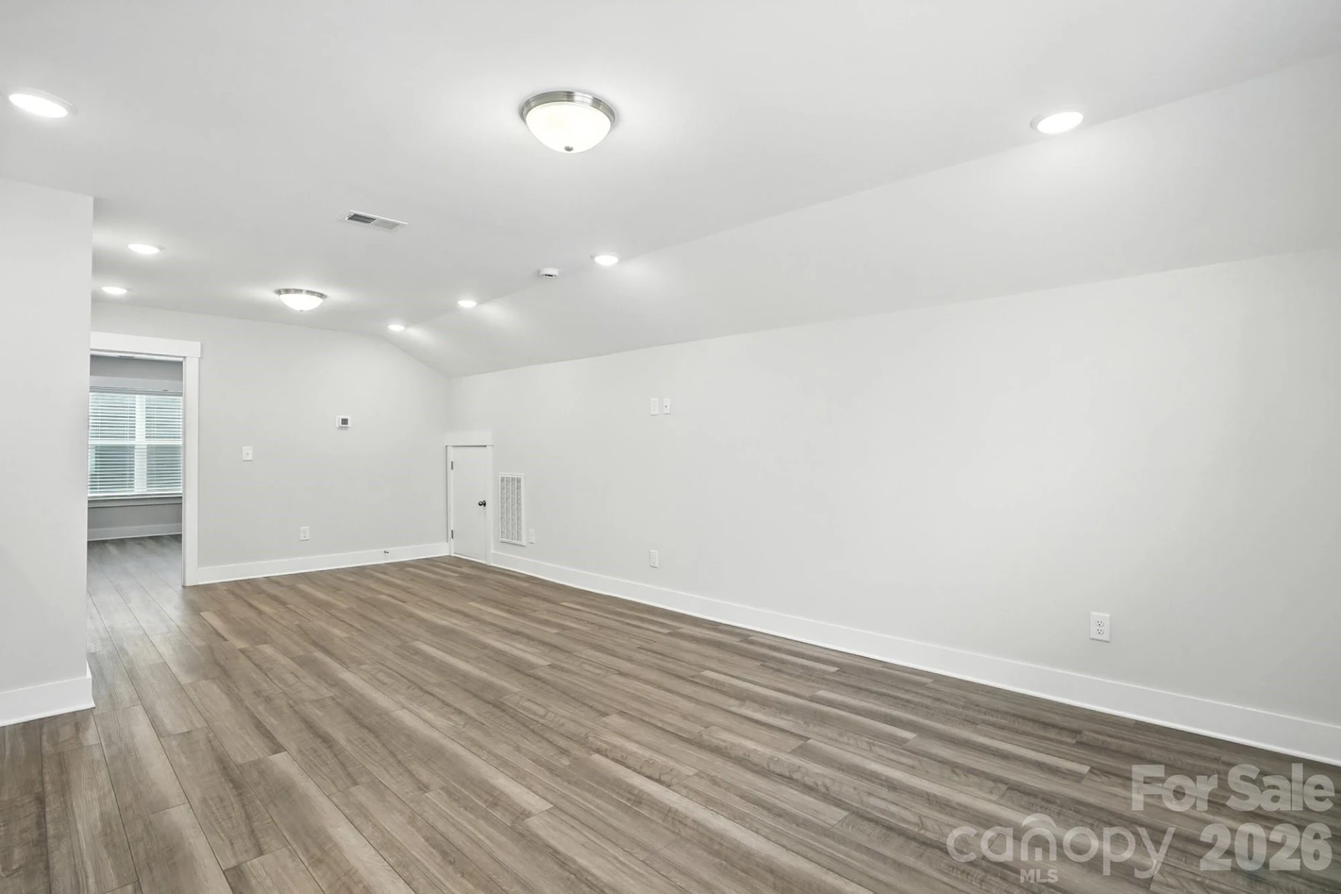 138 Prestwick Way - Photo 33
