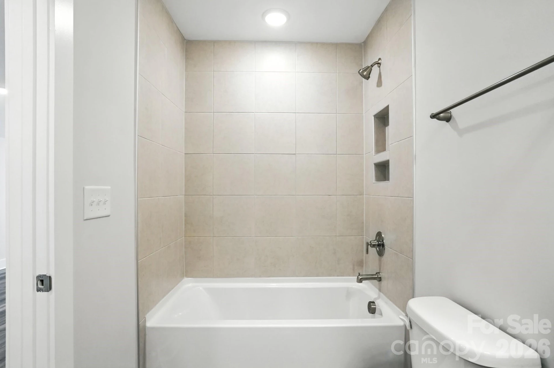 138 Prestwick Way - Photo 42