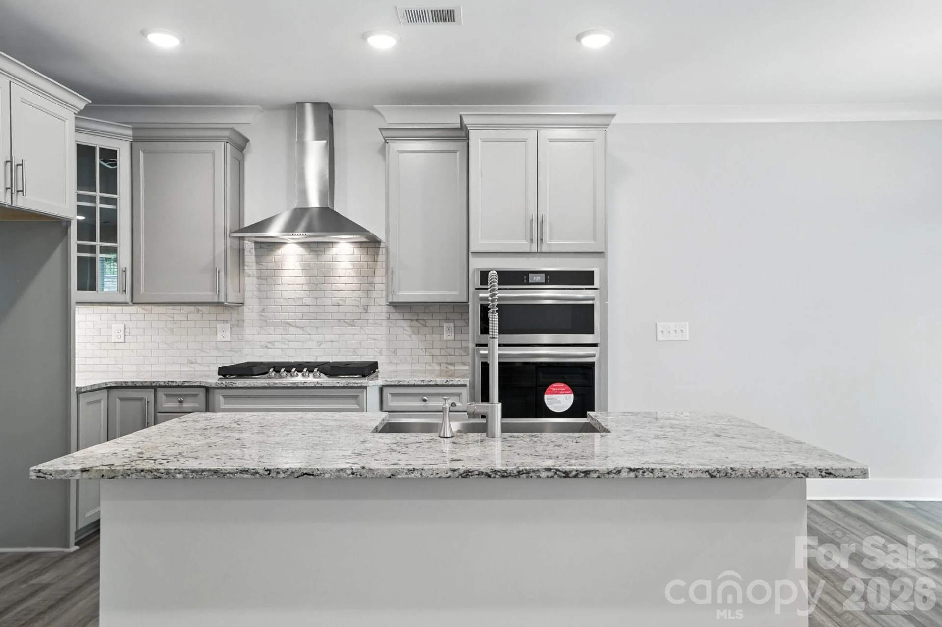 138 Prestwick Way - Photo 8