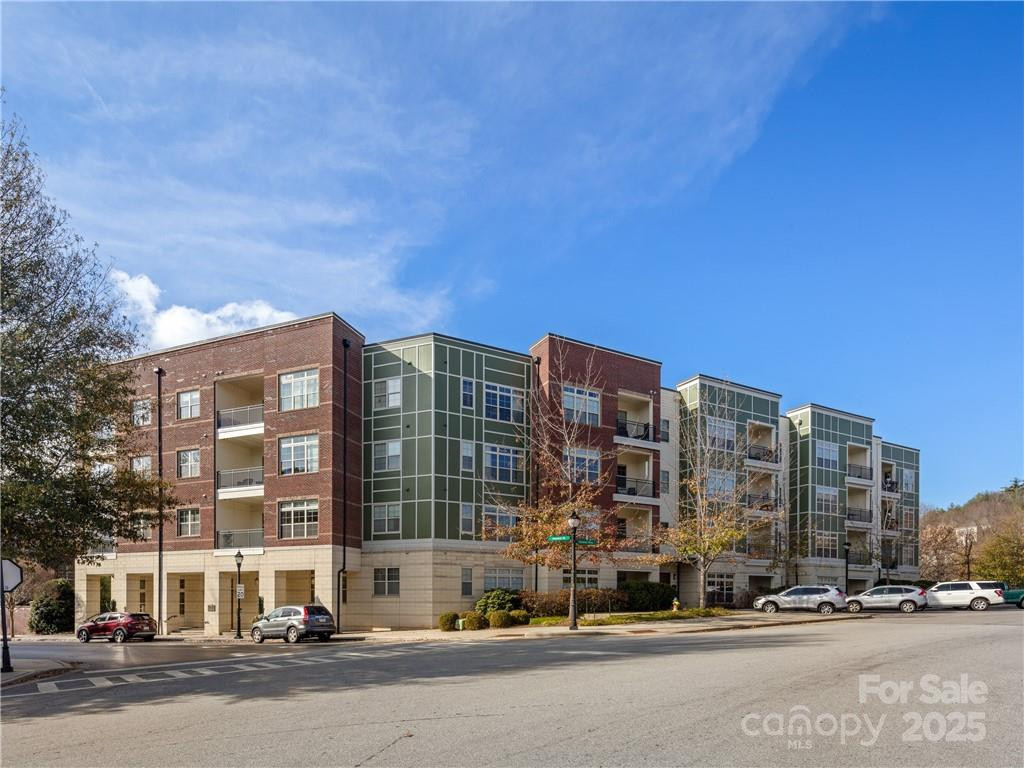 42 Schenck Parkway #109