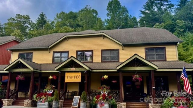 3093 US Highway 64 Highway, Sapphire, NC, 28774