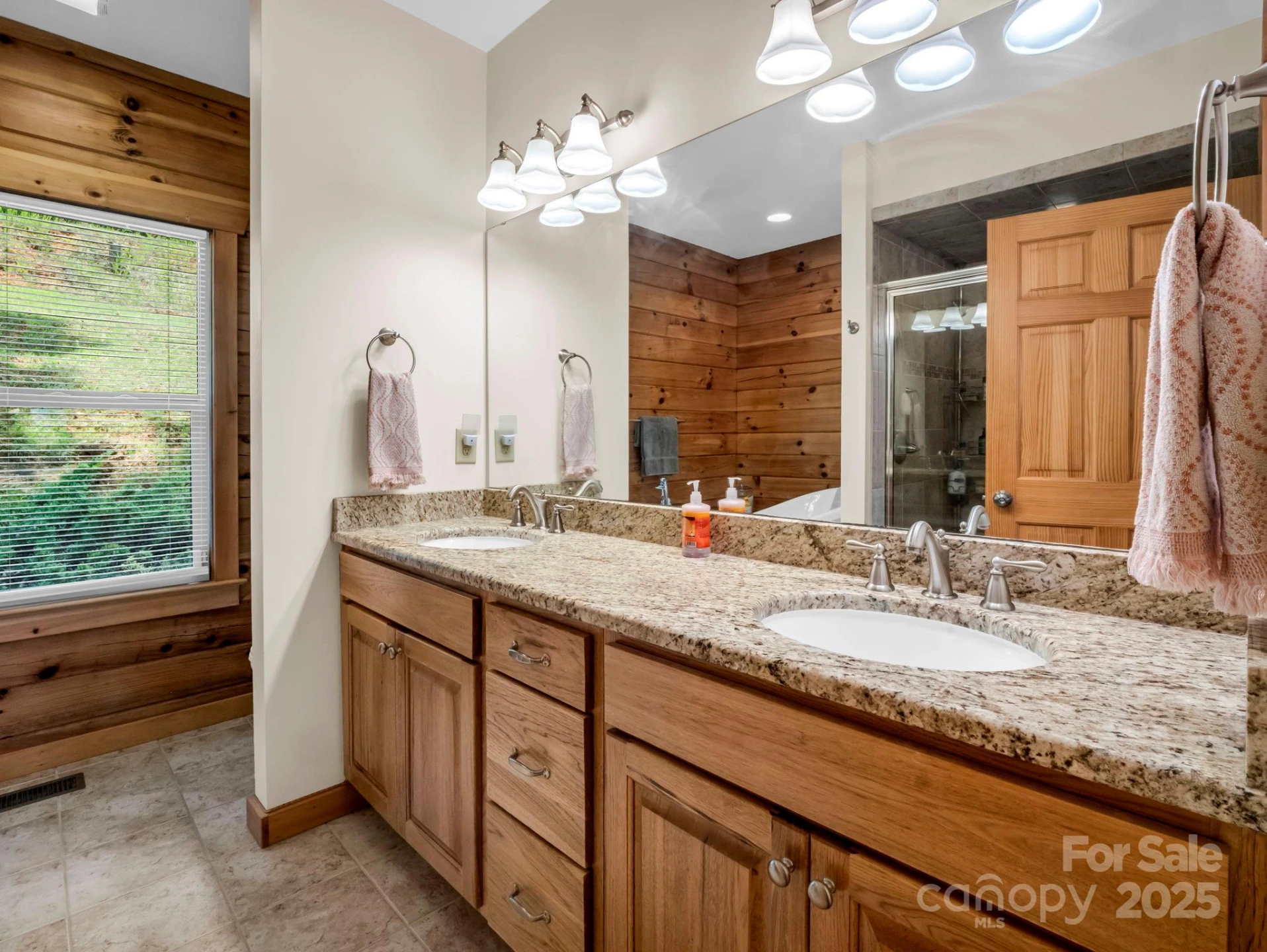 537 Summit Parkway - Photo 16
