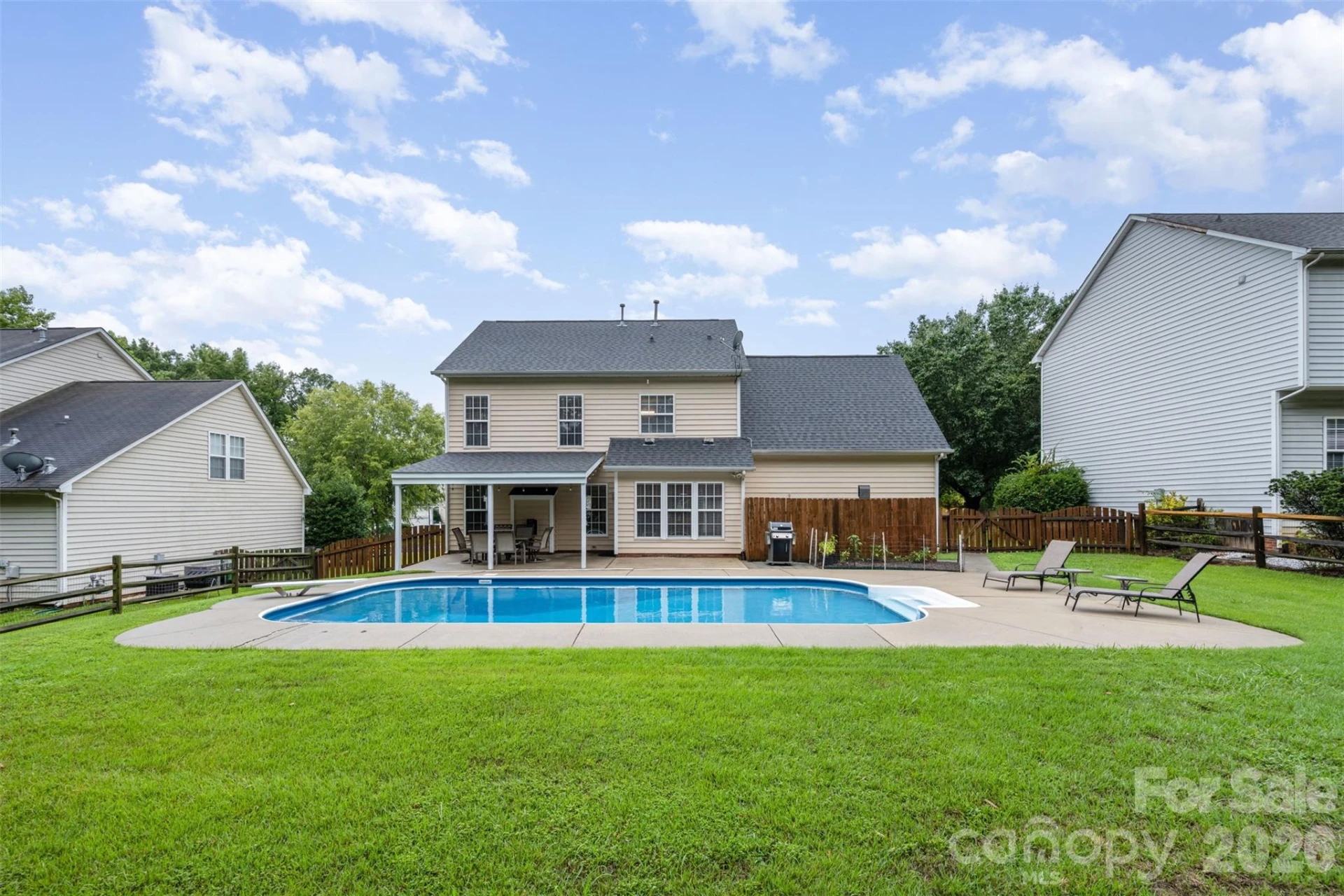 2000 Linstead Drive - Photo 31