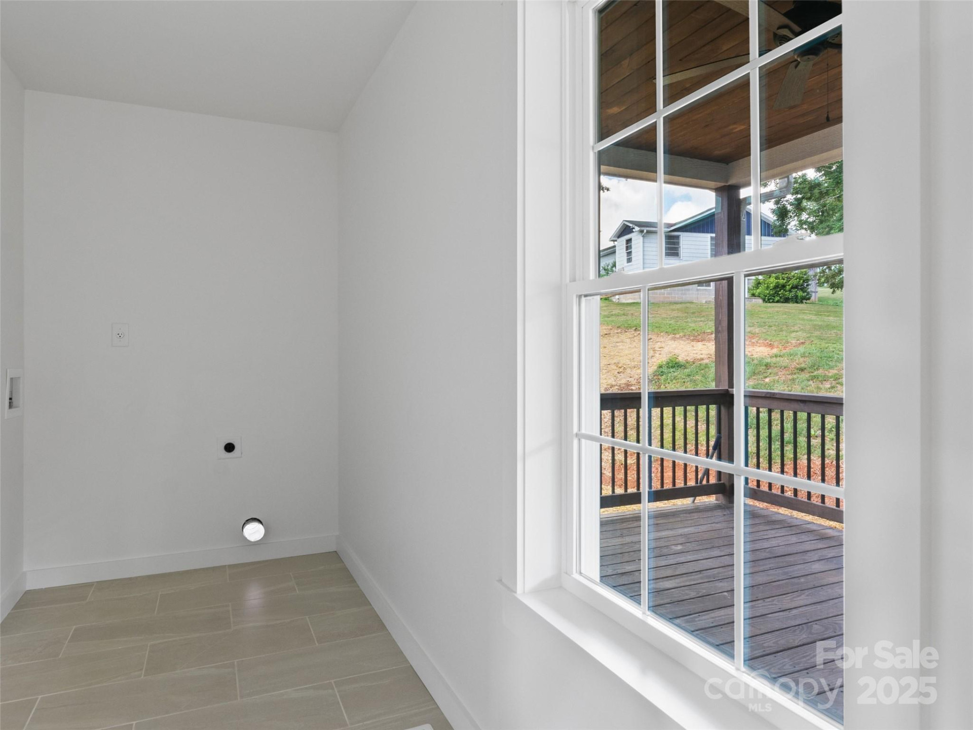 111 Dawn Drive - Photo 12