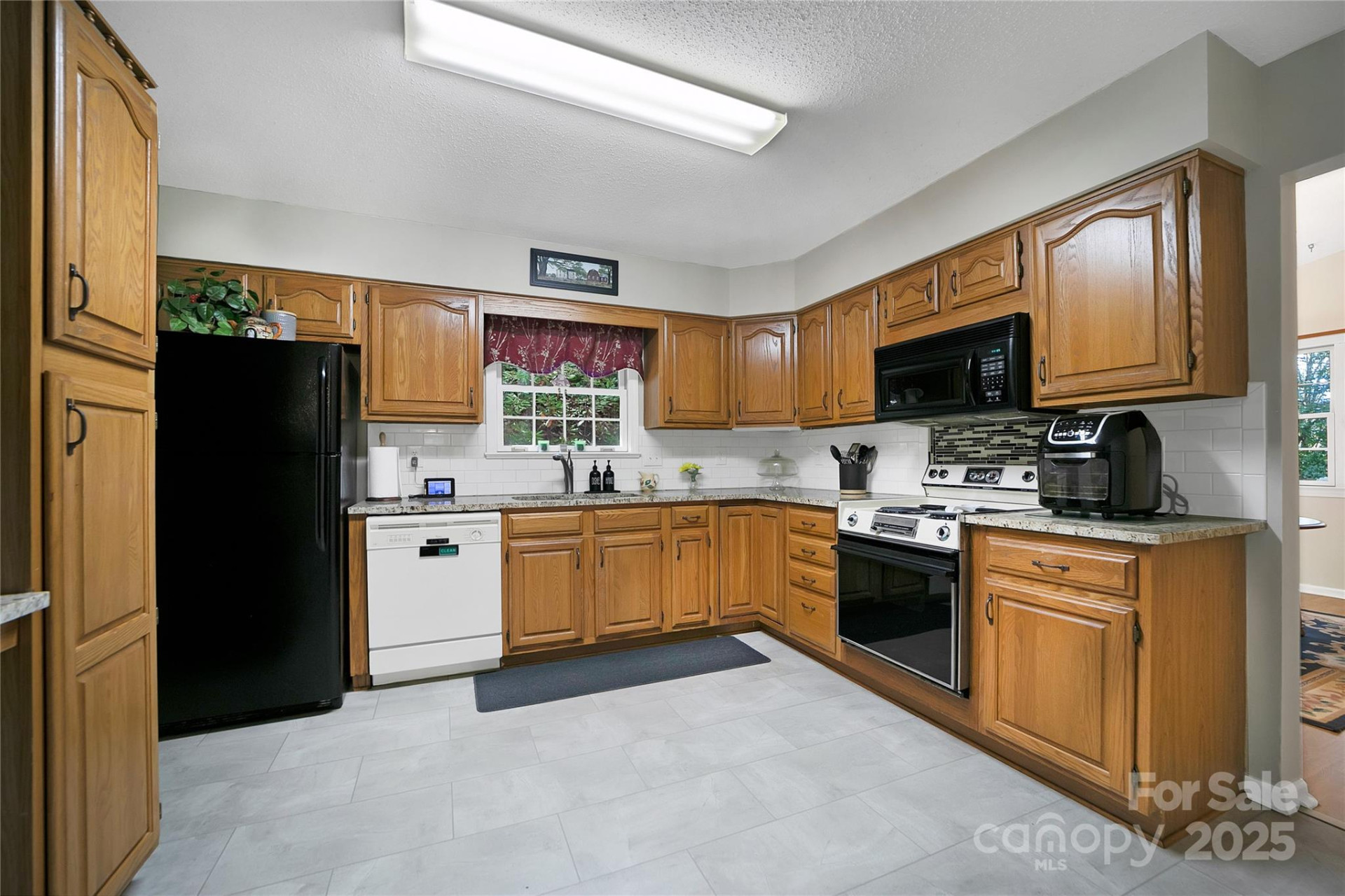 239 Three Mile Knob Road - Photo 16