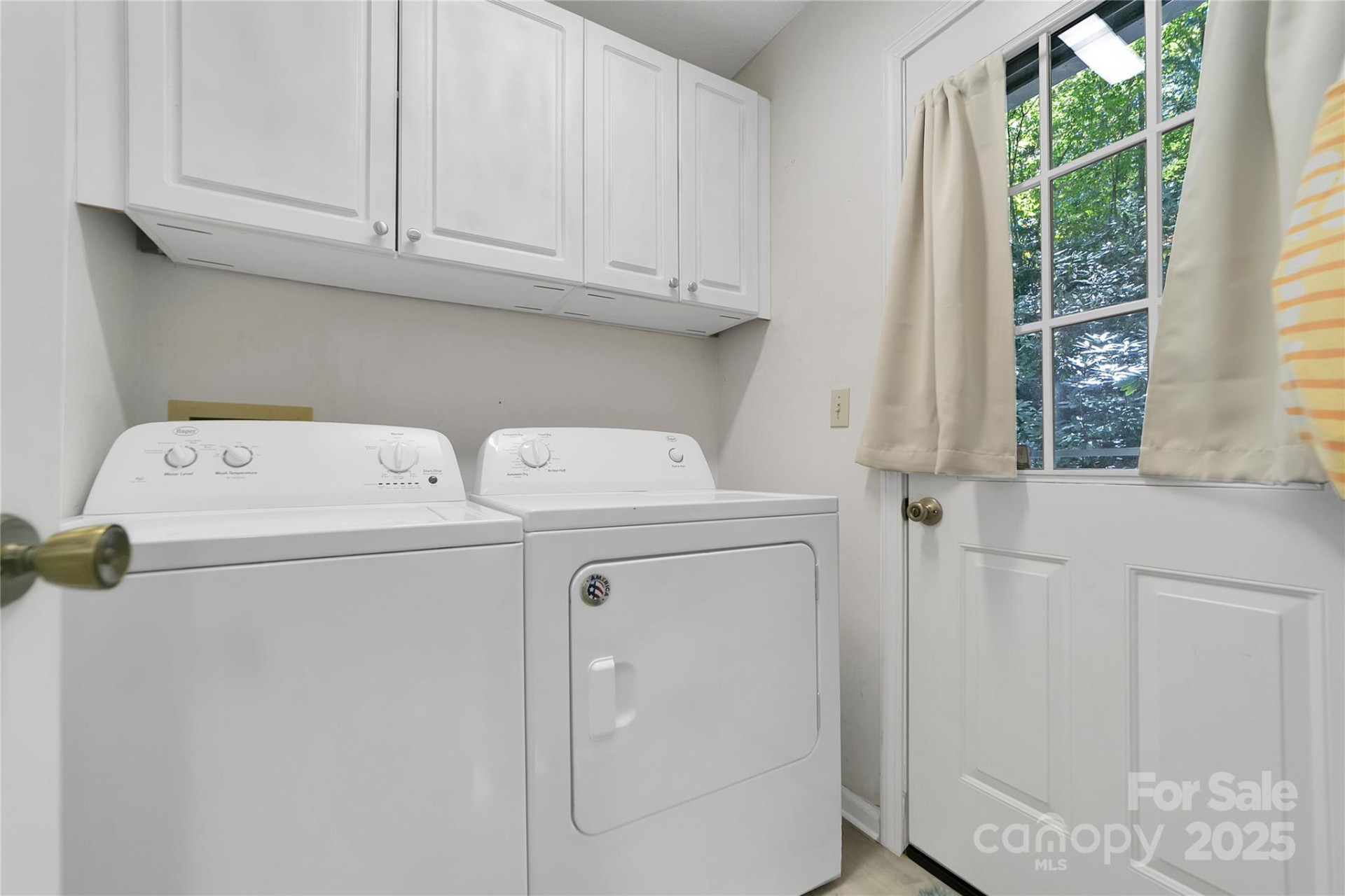 239 Three Mile Knob Road - Photo 32