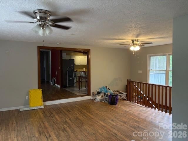 3166 Holly Road - Photo 3