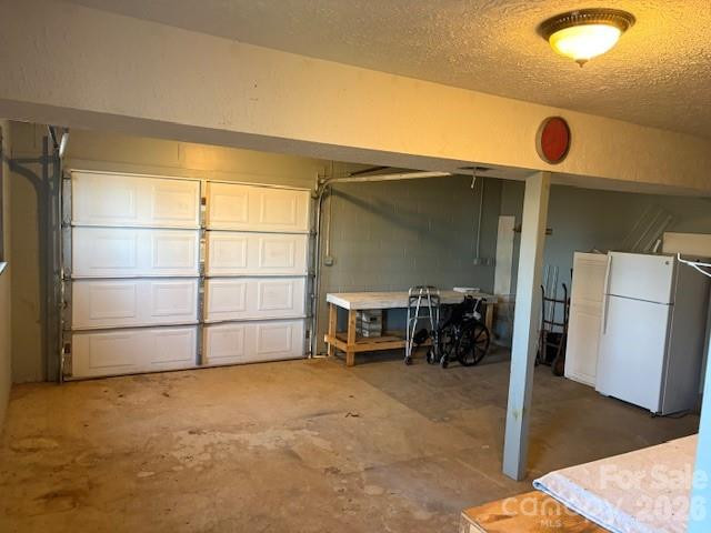 3166 Holly Road - Photo 37