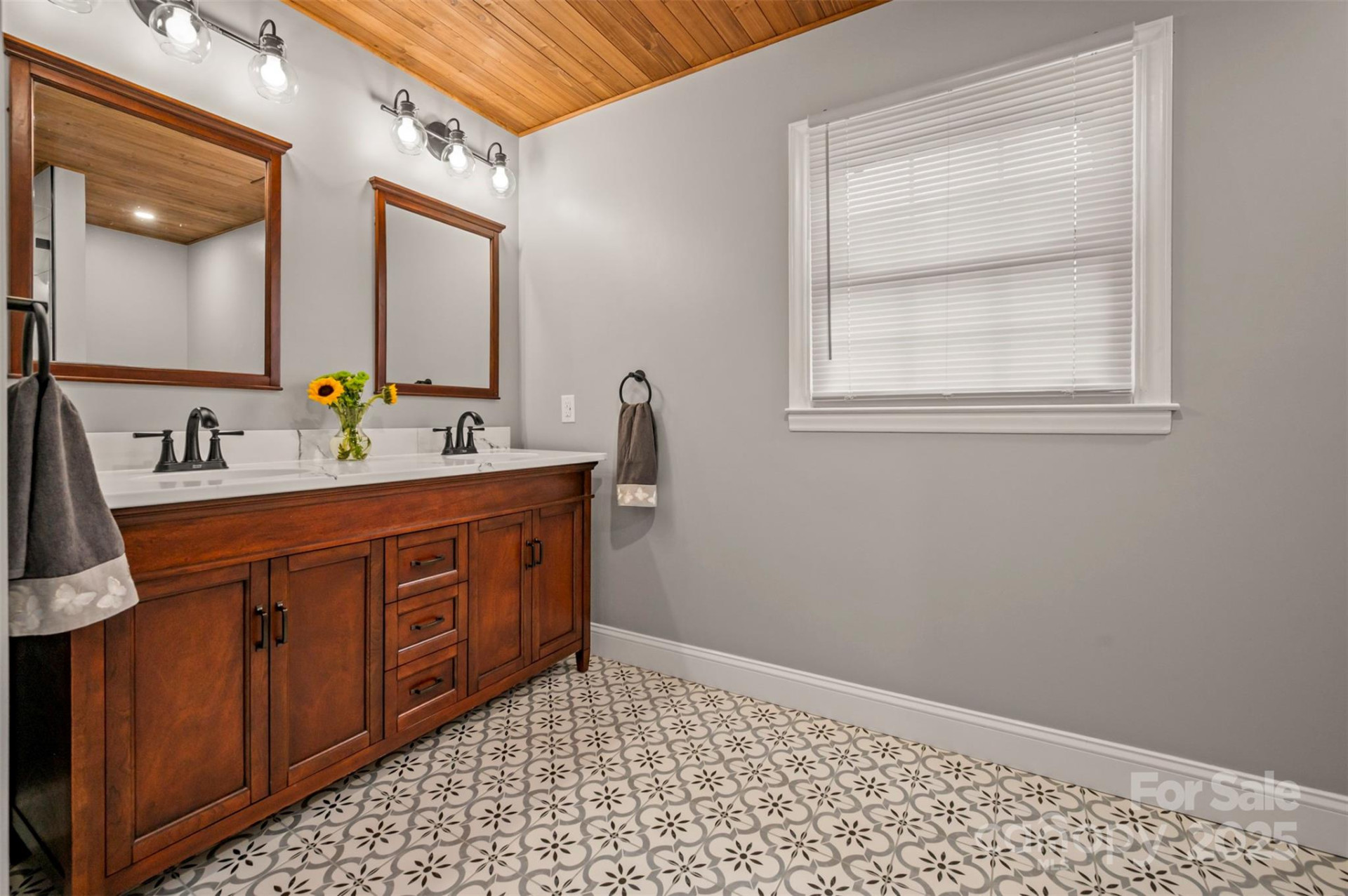 1885 Rock Road - Photo 18
