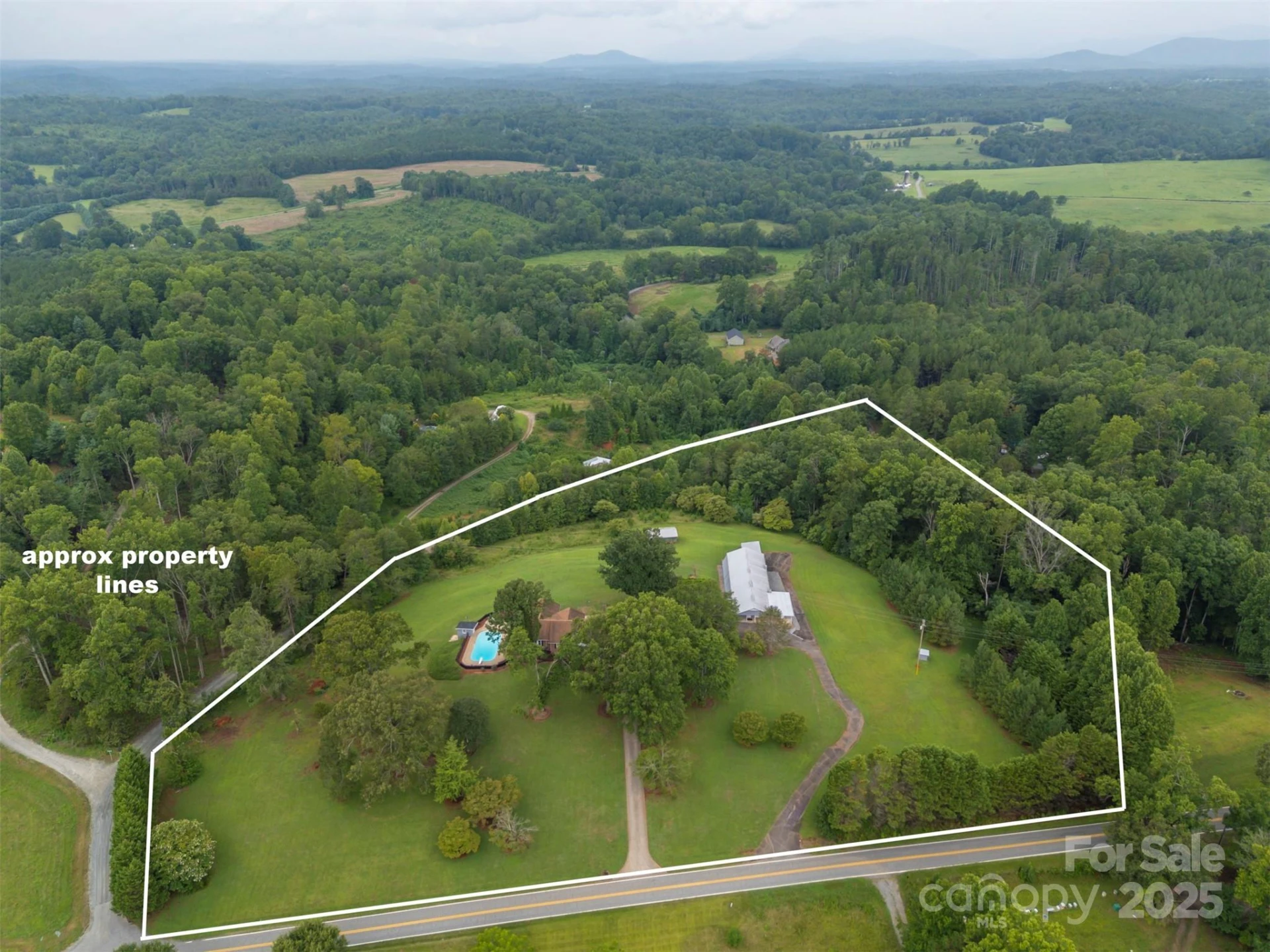 1885 Rock Road - Photo 3