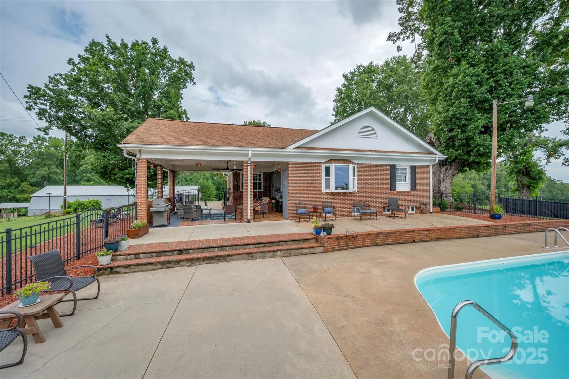 1885 Rock Road - Photo 38