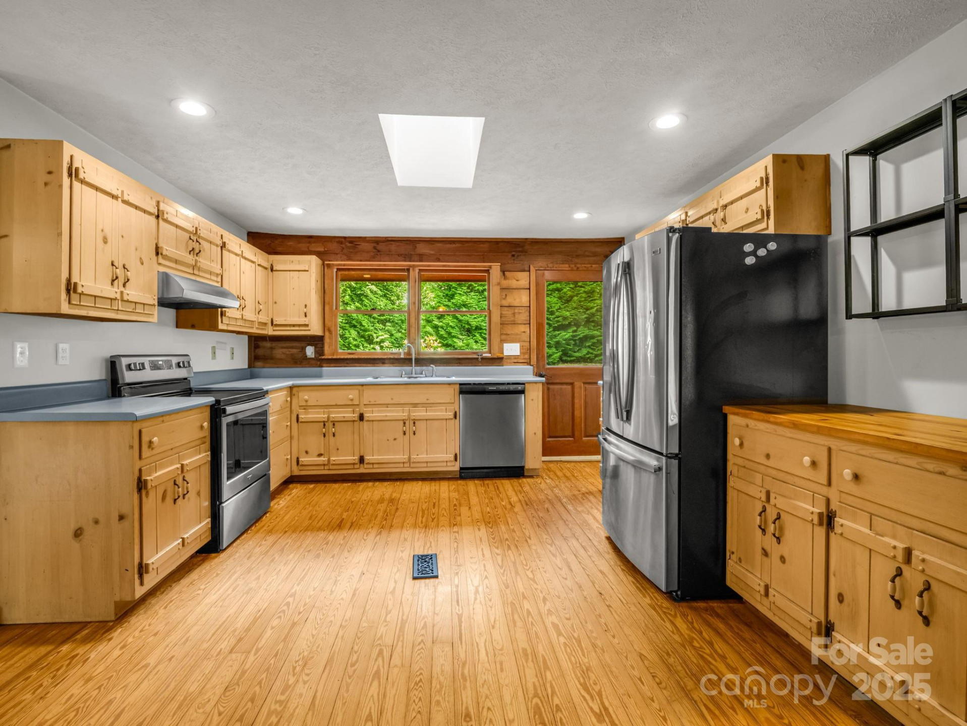 194 Bear Creek Drive - Photo 7