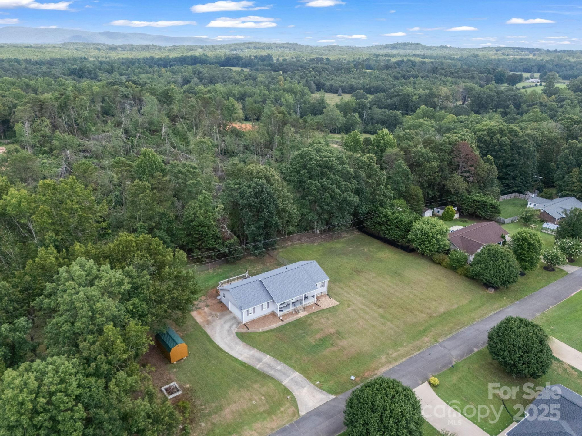 266 Asheland Drive - Photo 3