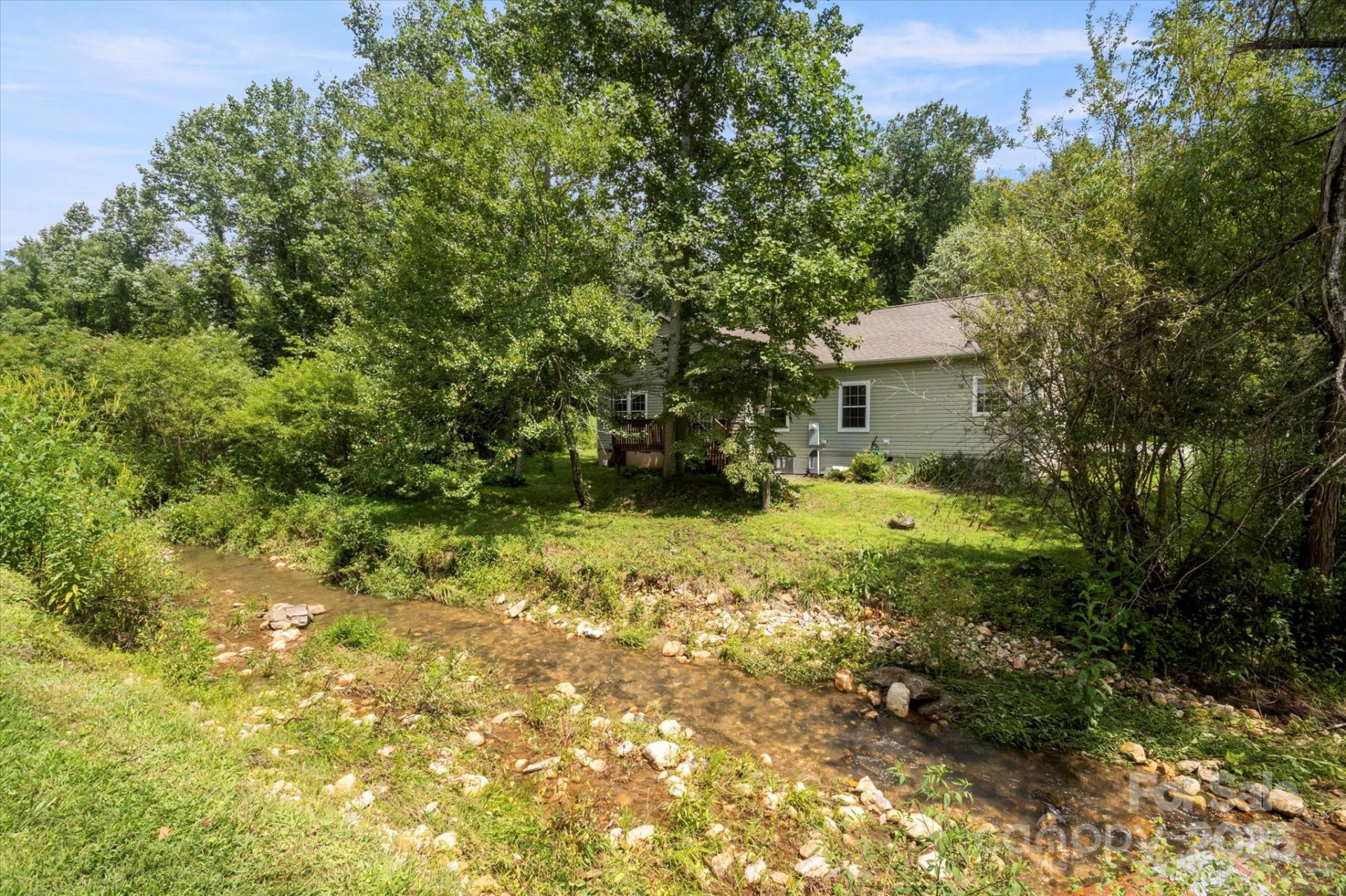 142 Pinners Cove Road - Photo 2