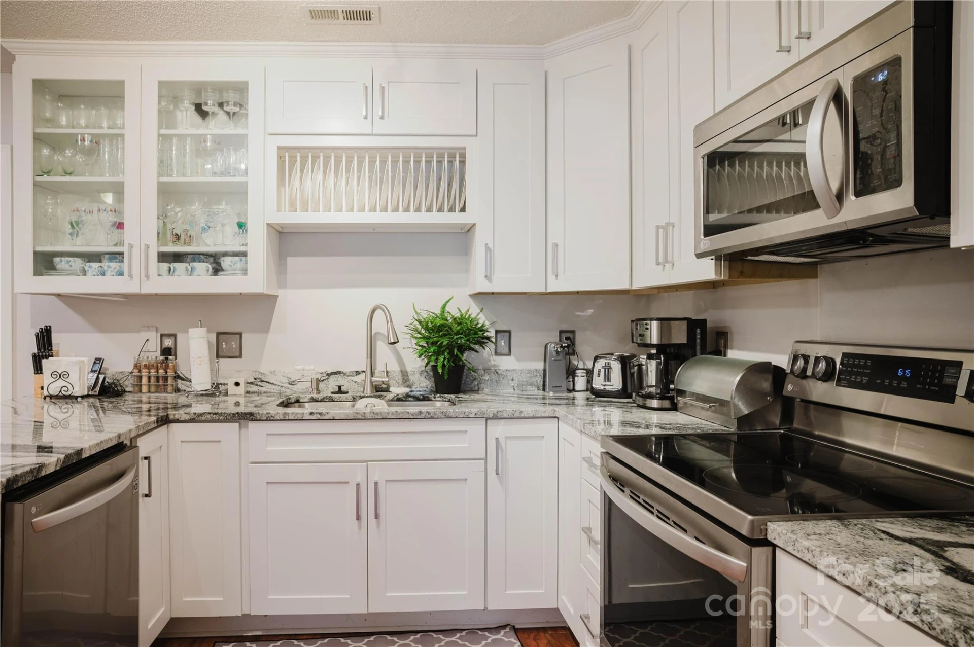 920 Woodhill Drive - Photo 14