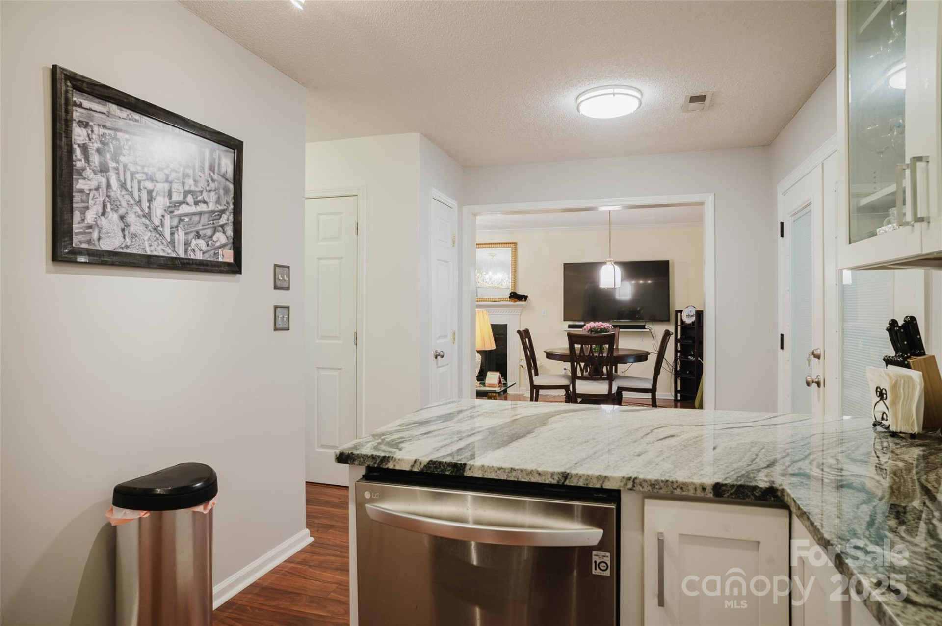 920 Woodhill Drive - Photo 16