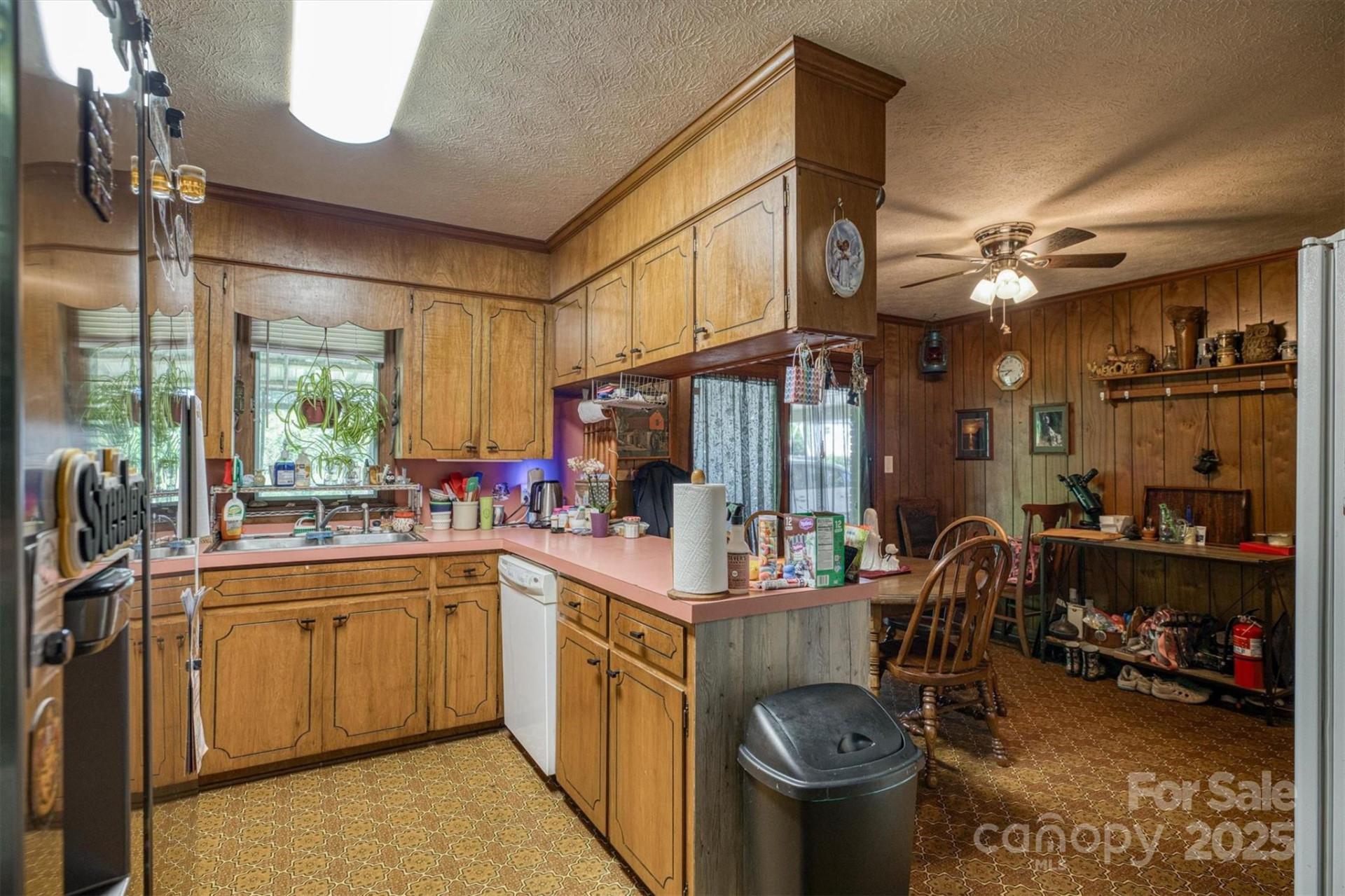 4620 Montclaire Avenue - Photo 12