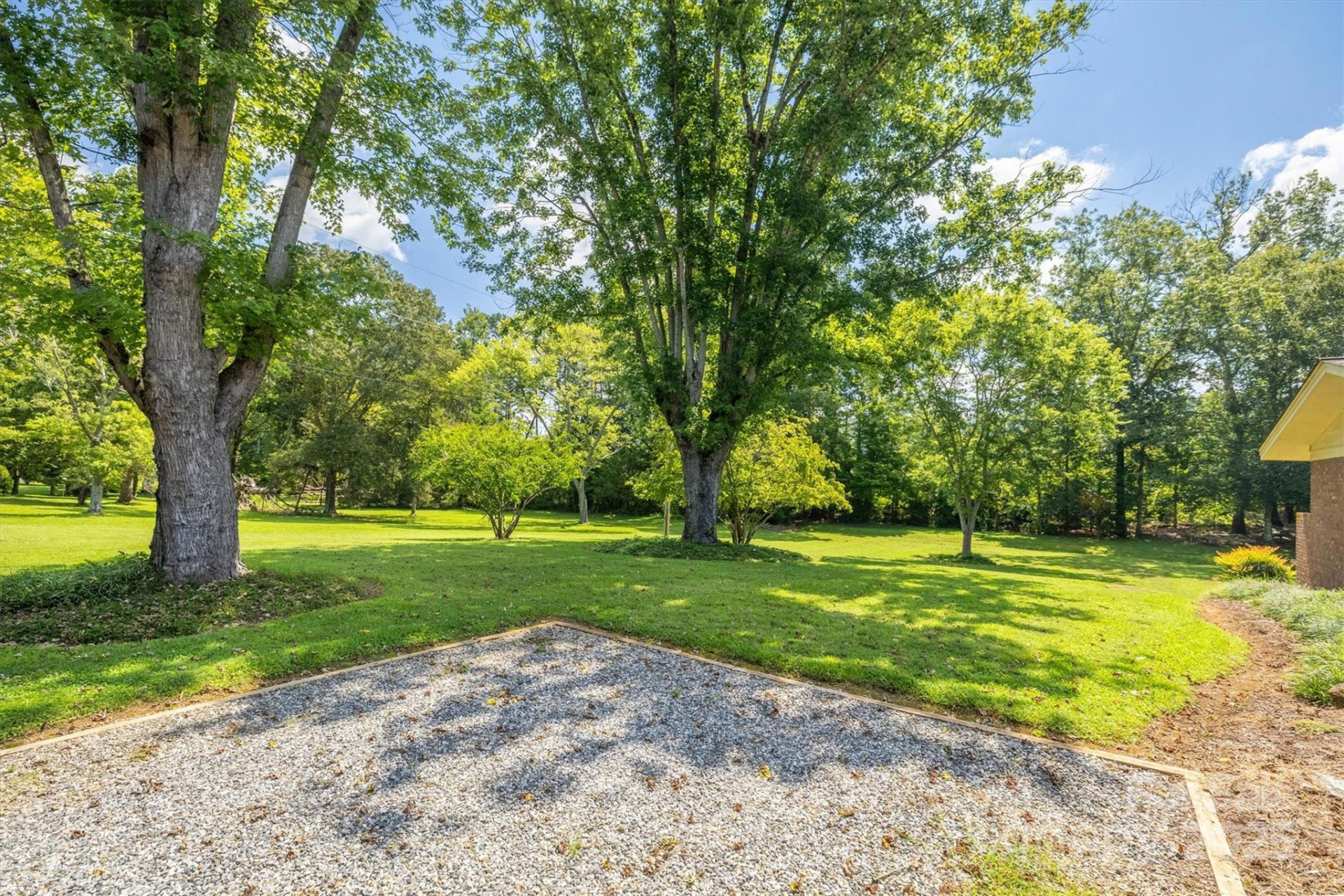 4620 Montclaire Avenue - Photo 5