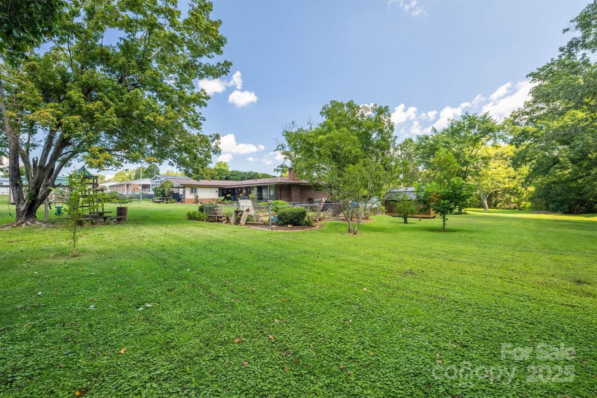 4620 Montclaire Avenue - Photo 8