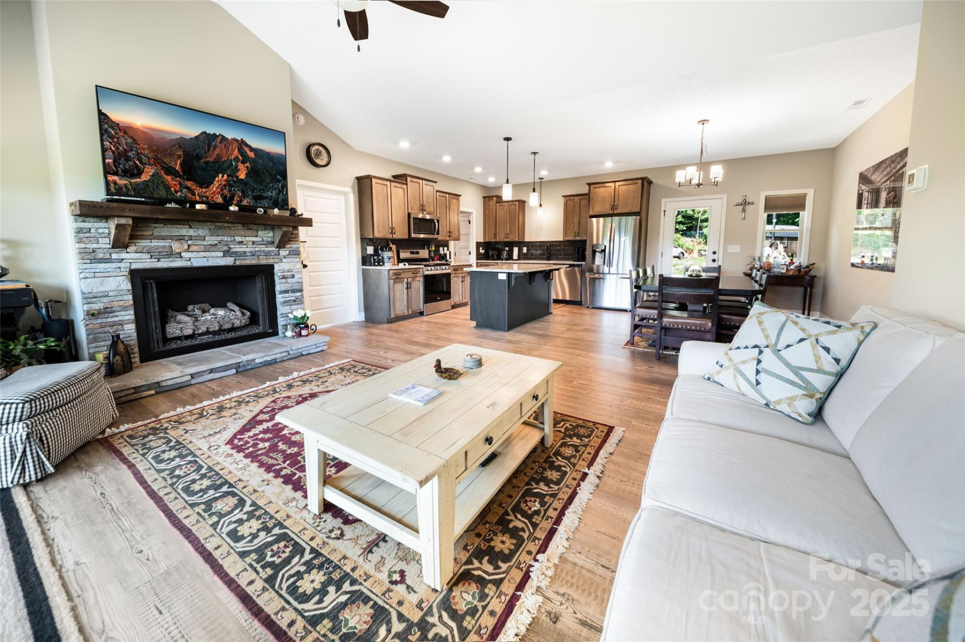 71 Banks Creek Road - Photo 3