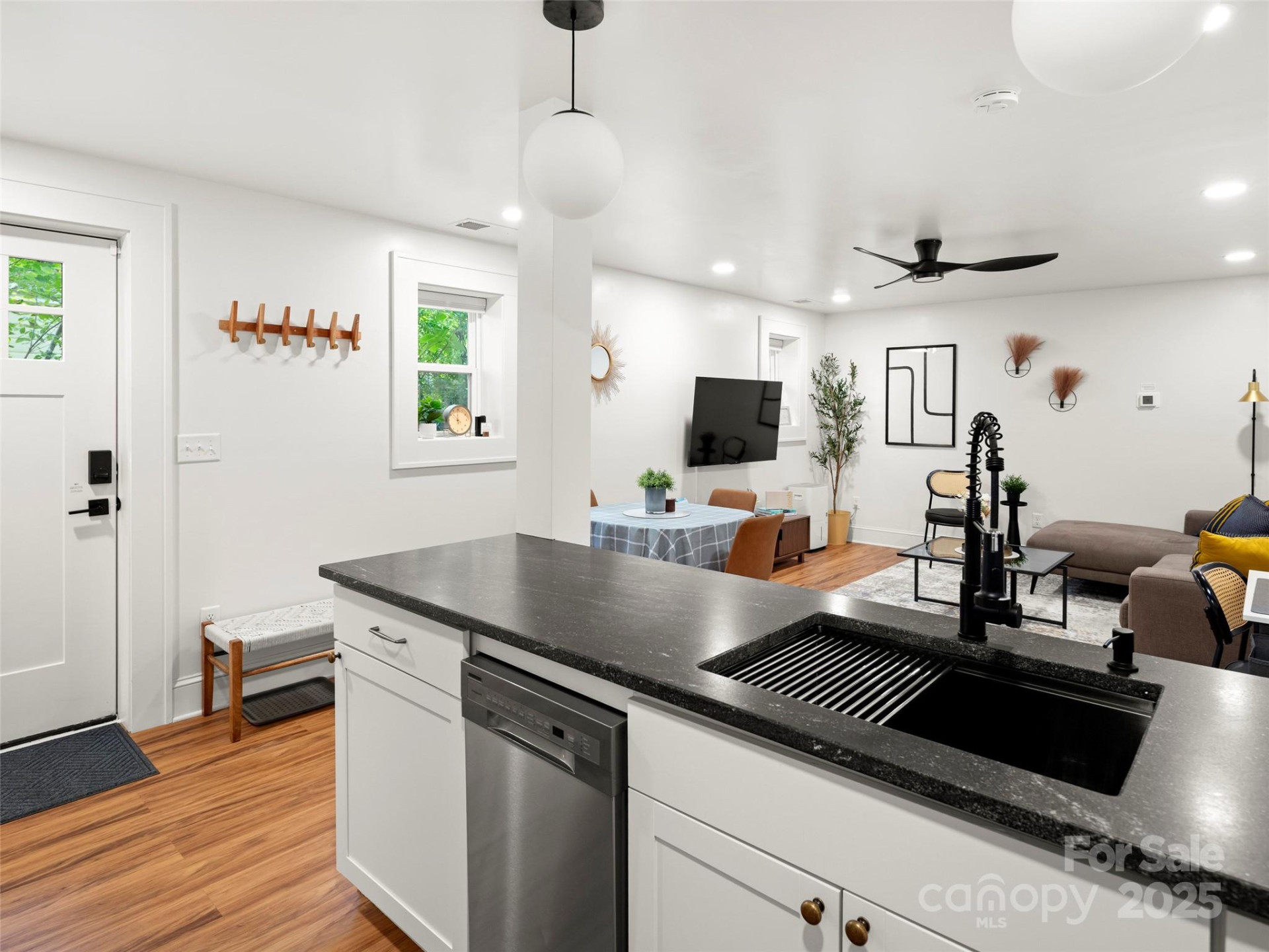 112 Swannanoa Avenue - Photo 17