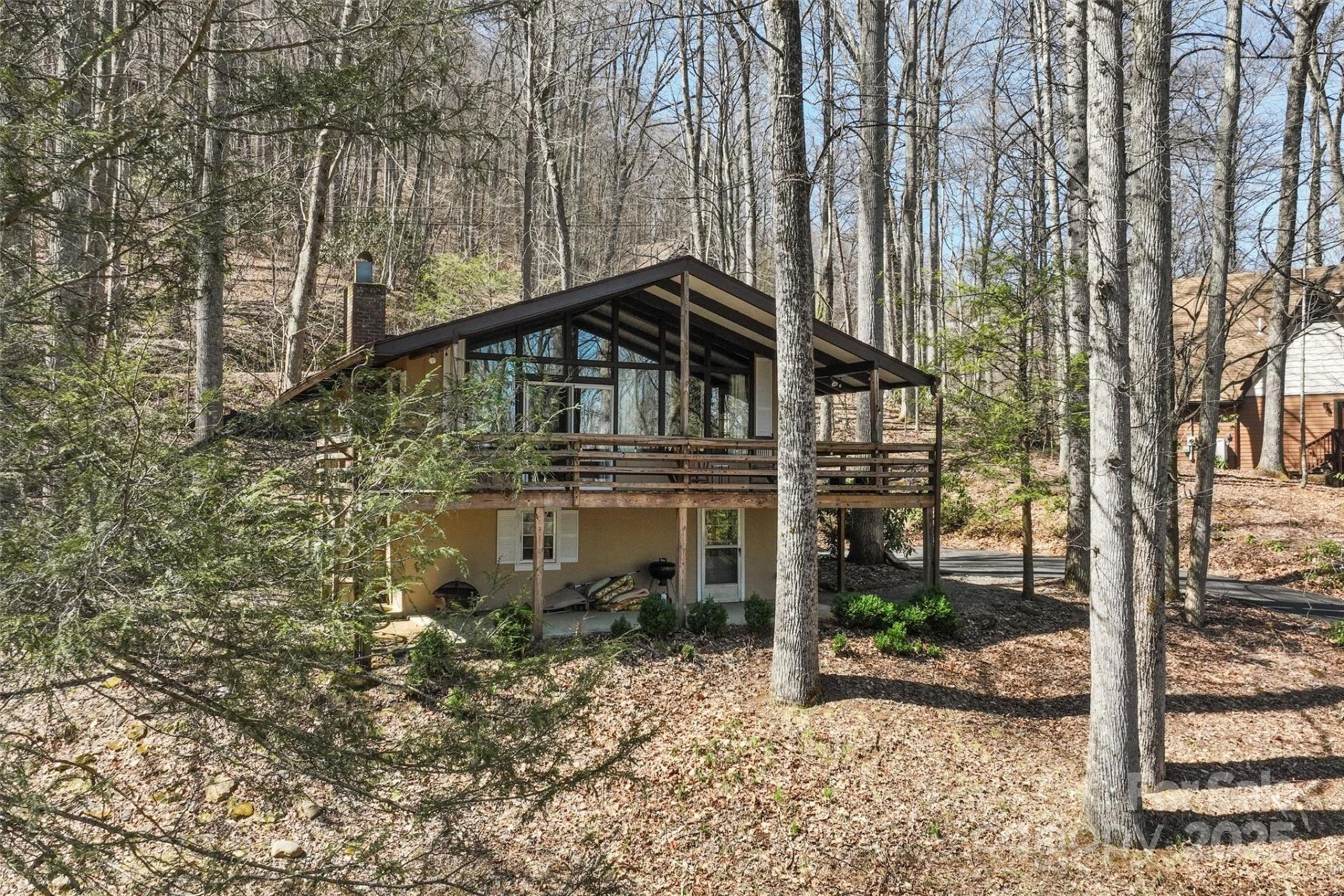 679 Locust Drive - Photo 2