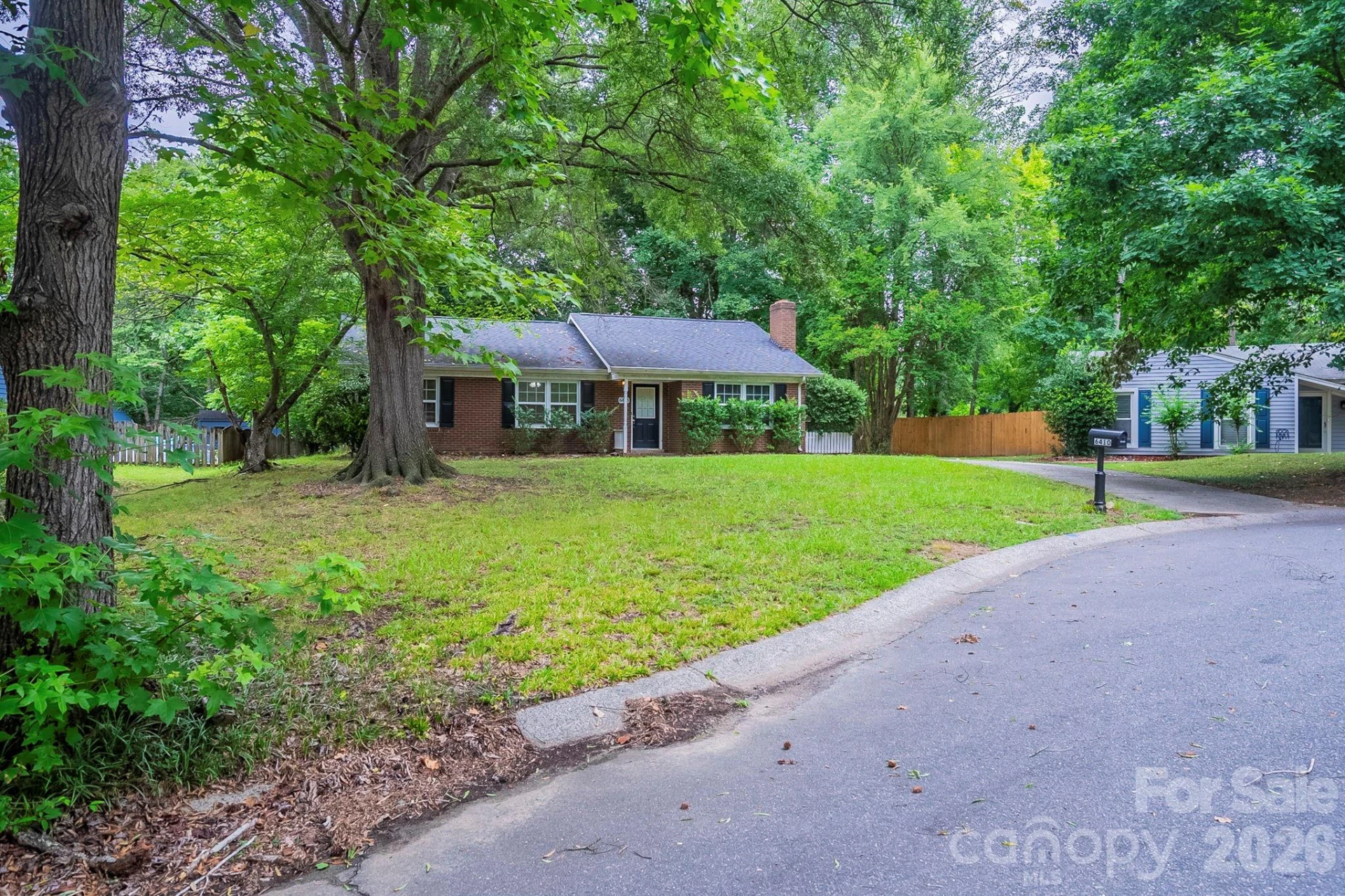 6410 Pineburr Court - Photo 5