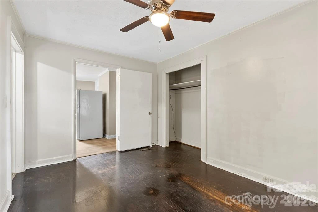 323 20th Street - Photo 14