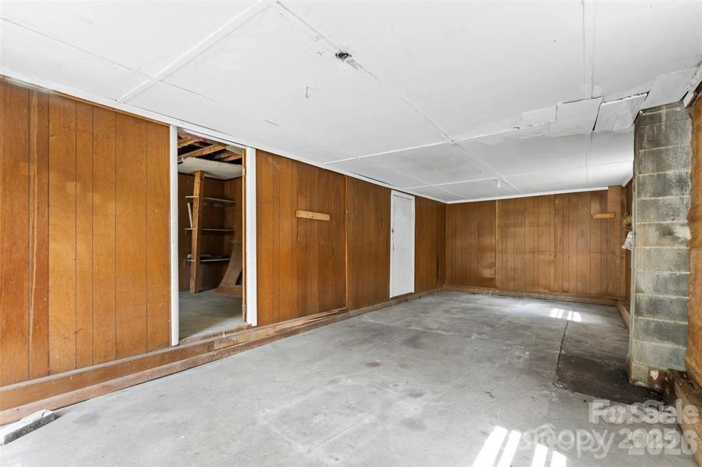323 20th Street - Photo 19