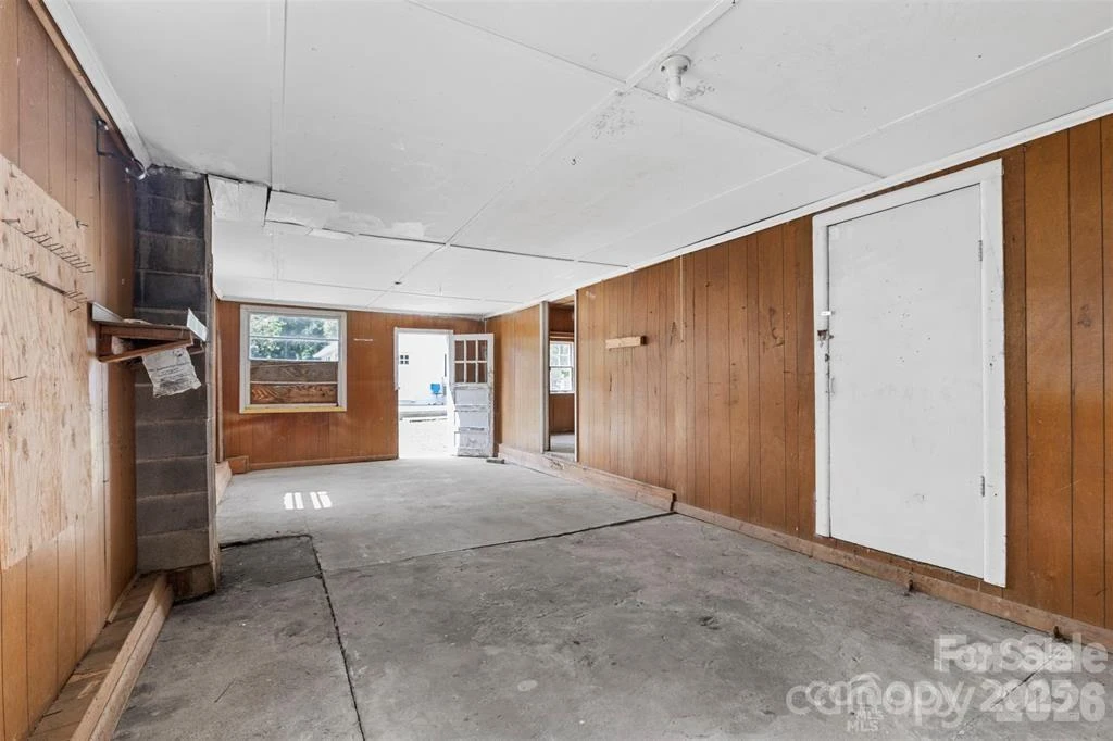 323 20th Street - Photo 20