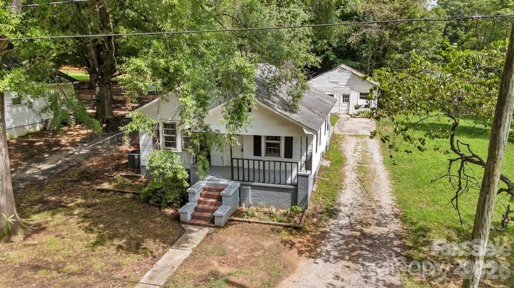 323 20th Street - Photo 26