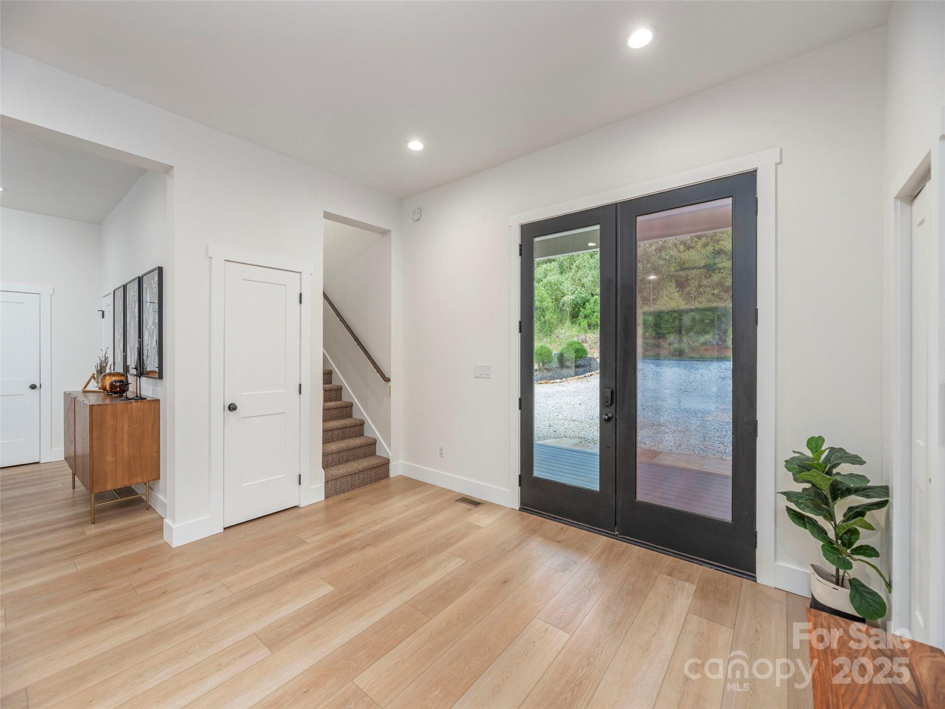 156 Grayling Drive - Photo 4