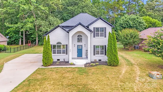 144 Walking Horse Run, Stanley, NC, 28164