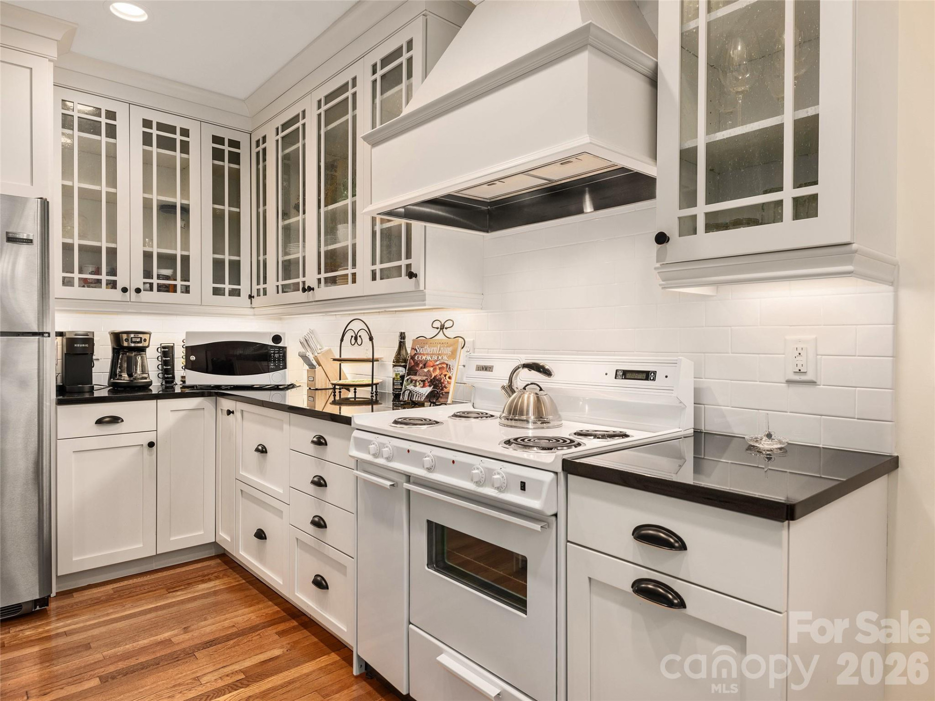 203 6th Avenue #1B - Photo 8