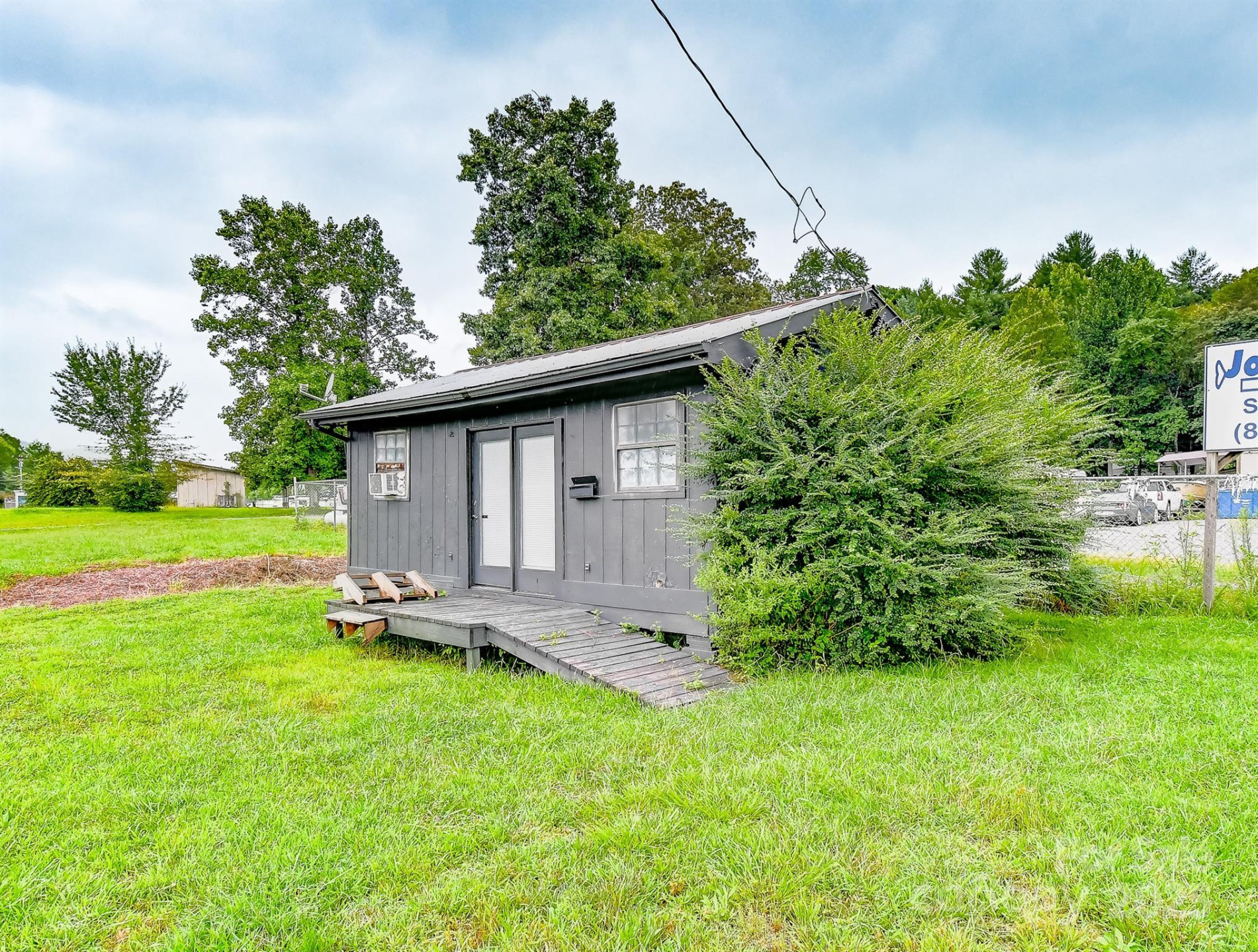 19&21 Upper Glade Creek Road - Photo 15