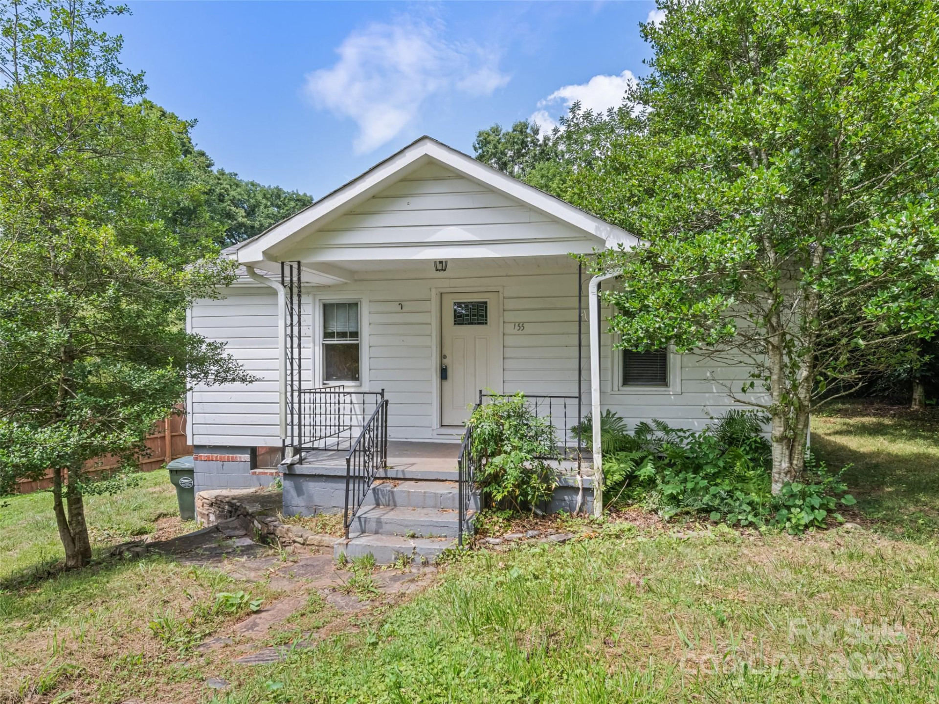 155 Woodland Drive - Photo 4