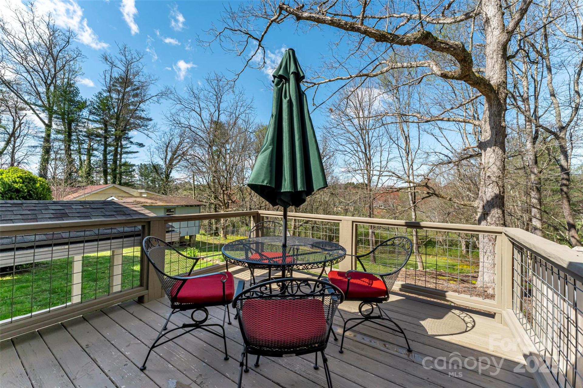 580 Maple Street - Photo 5