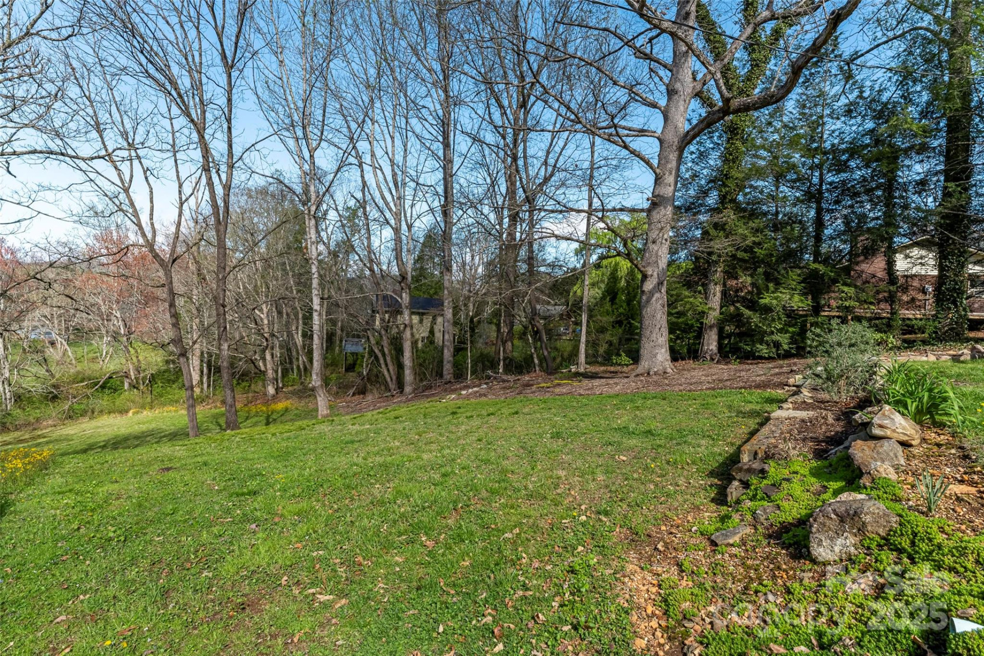 580 Maple Street - Photo 6